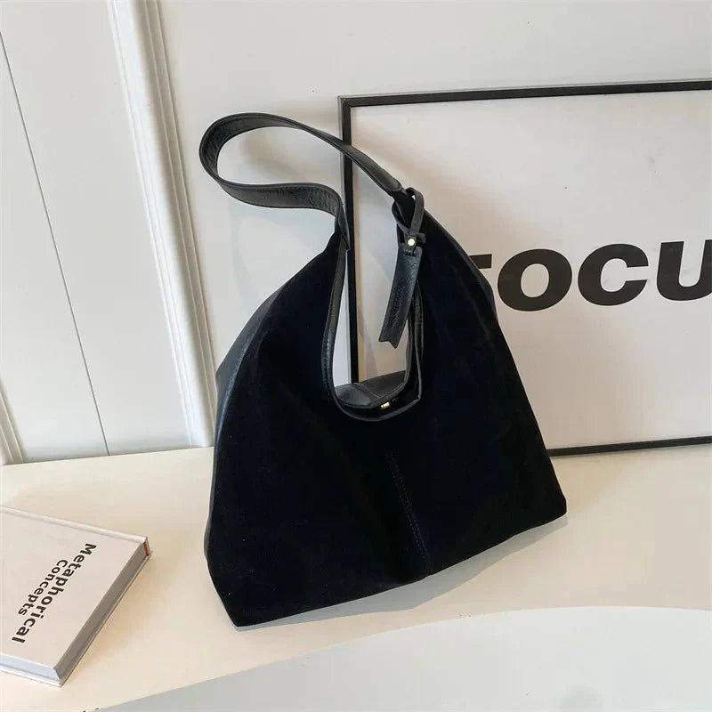 Mela - Vintage Wildledertasche für jede Gelegenheit