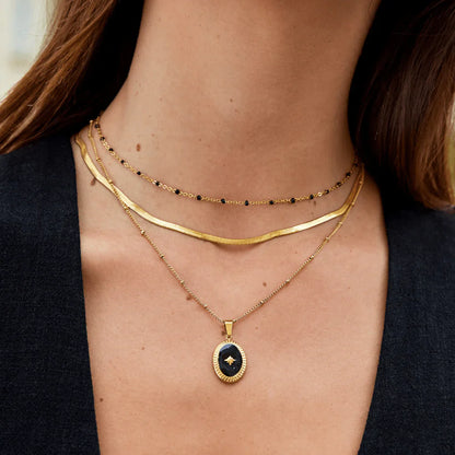 Collier Noa - Perles noires — confectionné avec soin et souci du détail.