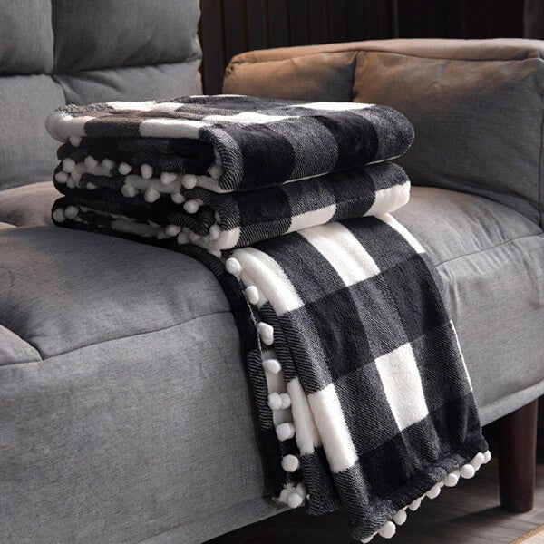 Cozy Plaid Throw Blanket for Sofa and Bed - Soft and Warm