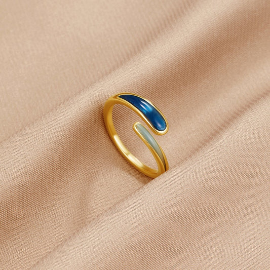 Safira - Blue Wrap Ring — bringing modern charm to your space.