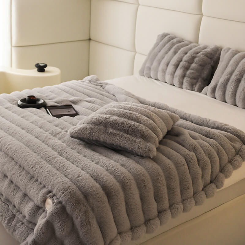 Plaid en fausse fourrure douce et luxueuse - Couverture moelleuse et moelleuse pour canapé