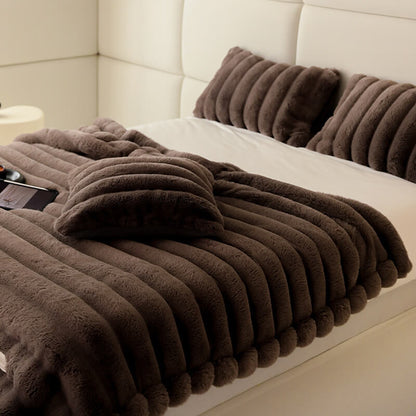 Plaid en fausse fourrure douce et luxueuse - Couverture moelleuse et moelleuse pour canapé