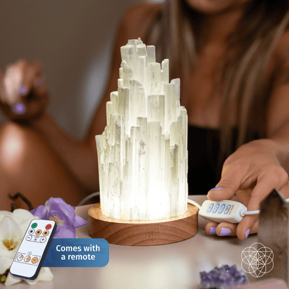 Lampe de nuit en sélénite - 900 g de cristal aux vertus curatives pour la décoration et le bien-être de votre maison.