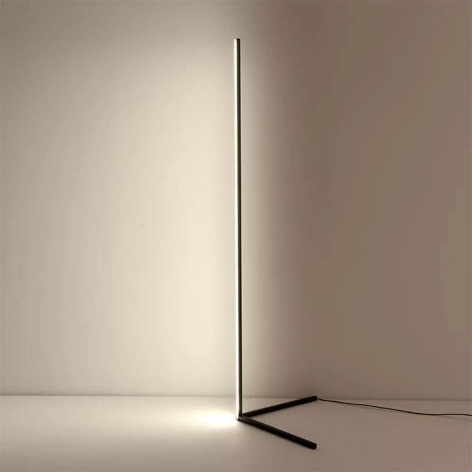 Lampe de table LED moderne et minimaliste à lumière chaude pour la décoration et l'éclairage de la maison